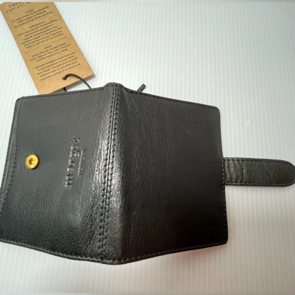 Genuine Leather Lizzie Compact Bifold Wallet by Margot New York - Picture 15 of 16